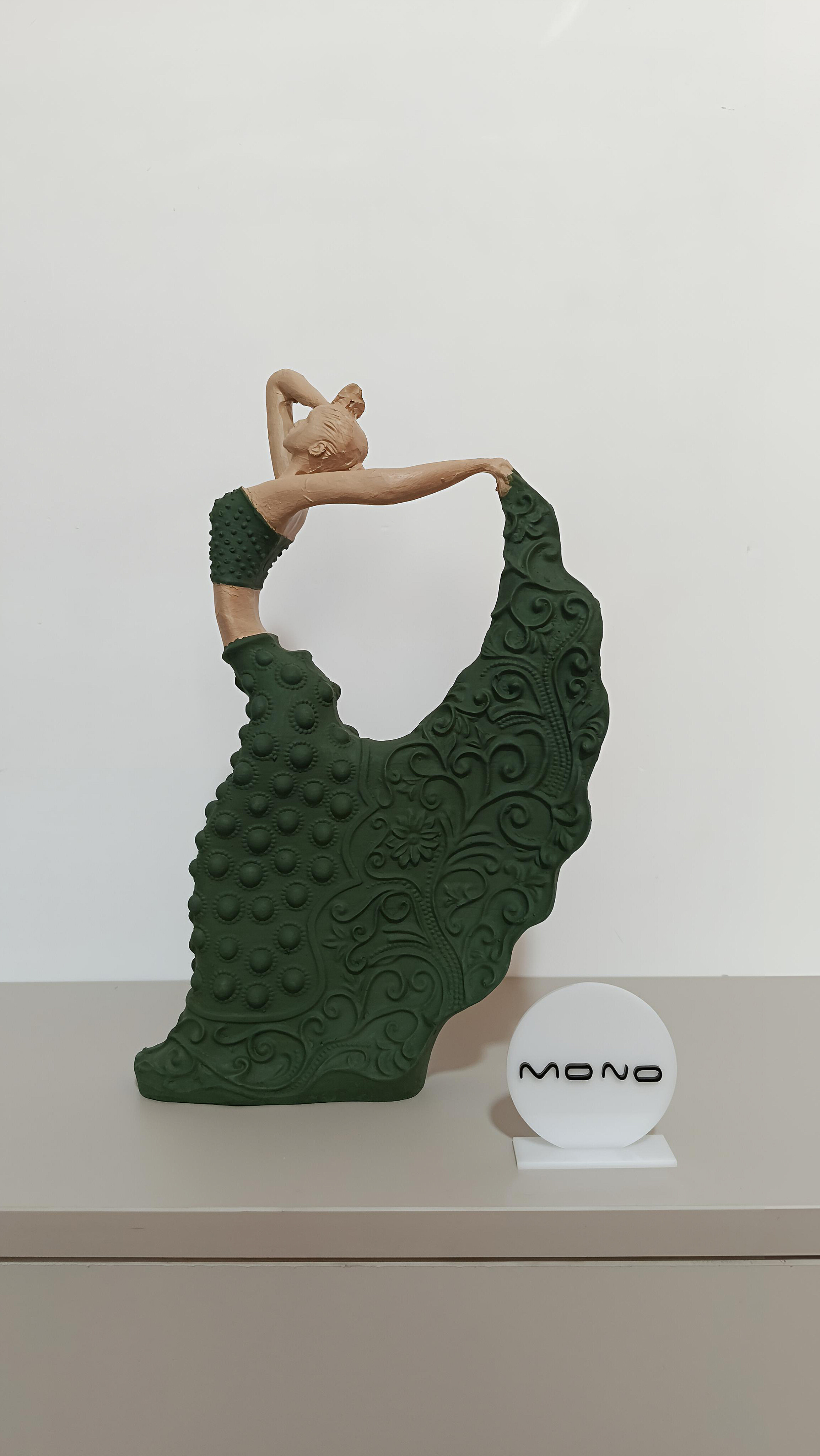 مجسمه دکوری دختر رقصنده پلی استر