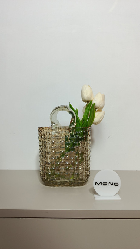 گلدان شیشه ای حصیری